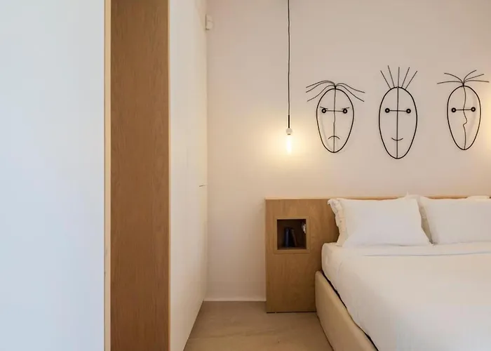 Lilium Iii - Panoramic View Over Psarou Bay!