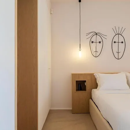 Lilium Iii - Panoramic View Over Psarou Bay!