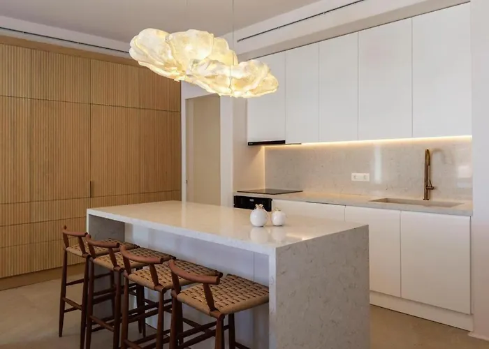 Lilium Iii - Panoramic View Over Psarou Bay! 프사로우