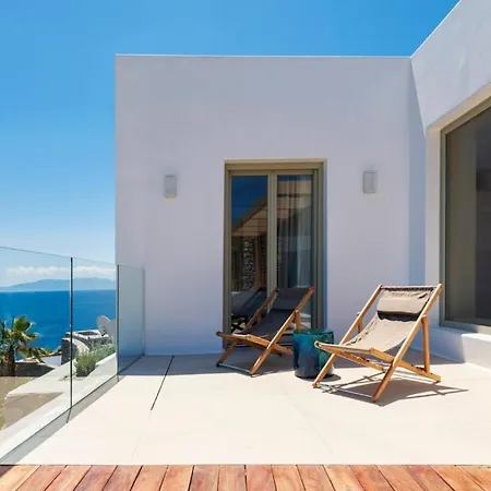 Lilium Iii - Panoramic View Over Psarou Bay! ヴィラ *